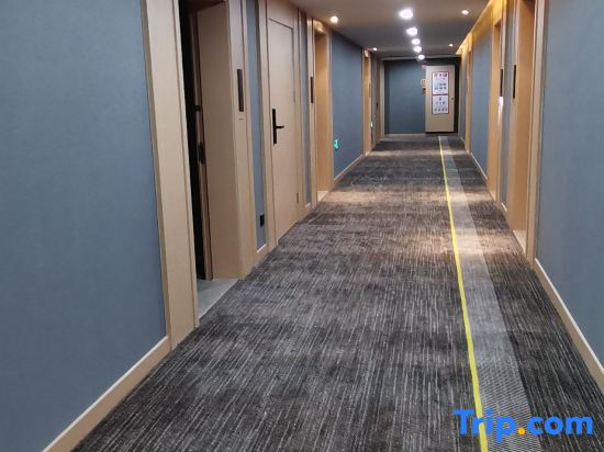 Oufei Hotel (Pinghu China Clothing City)
