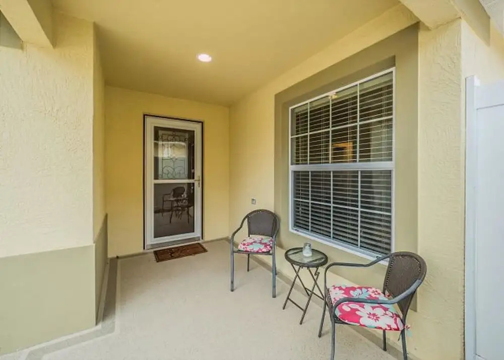 Vestridge Ave 3490 by White Pelican VR