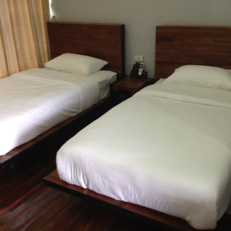 Hush Hub Hotel