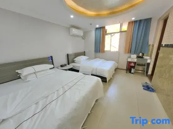 Shenzhen Minglaifa Hotel (Longgang Ailian Subway Station)