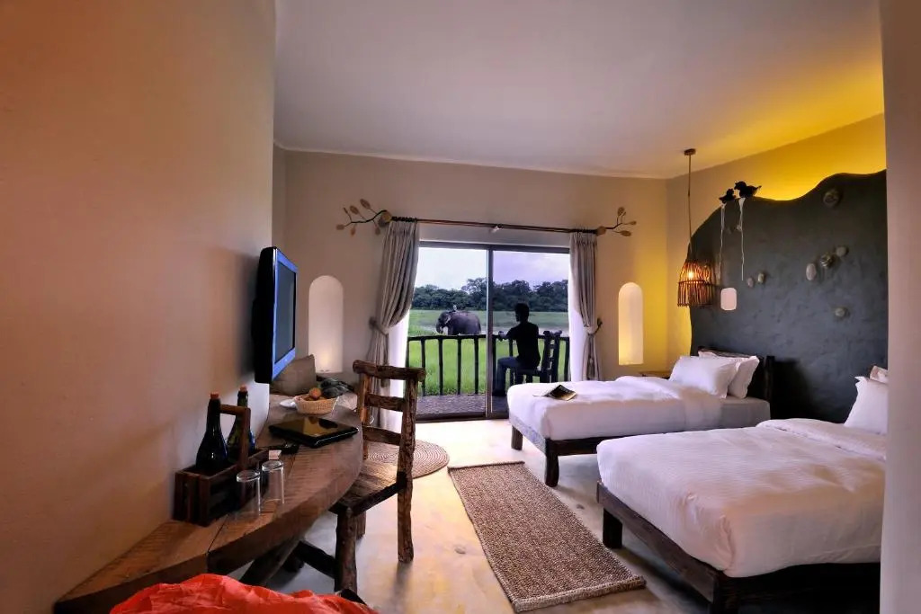 Barahi Jungle Lodge