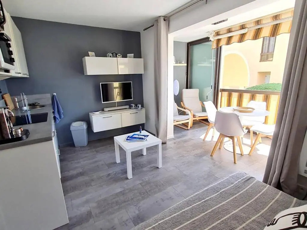 Appartement Six-Fours-les-Plages, 2 pièces, 4 personnes - FR-1-316-274