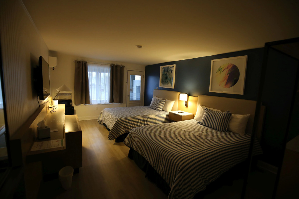 Harborline Hotel