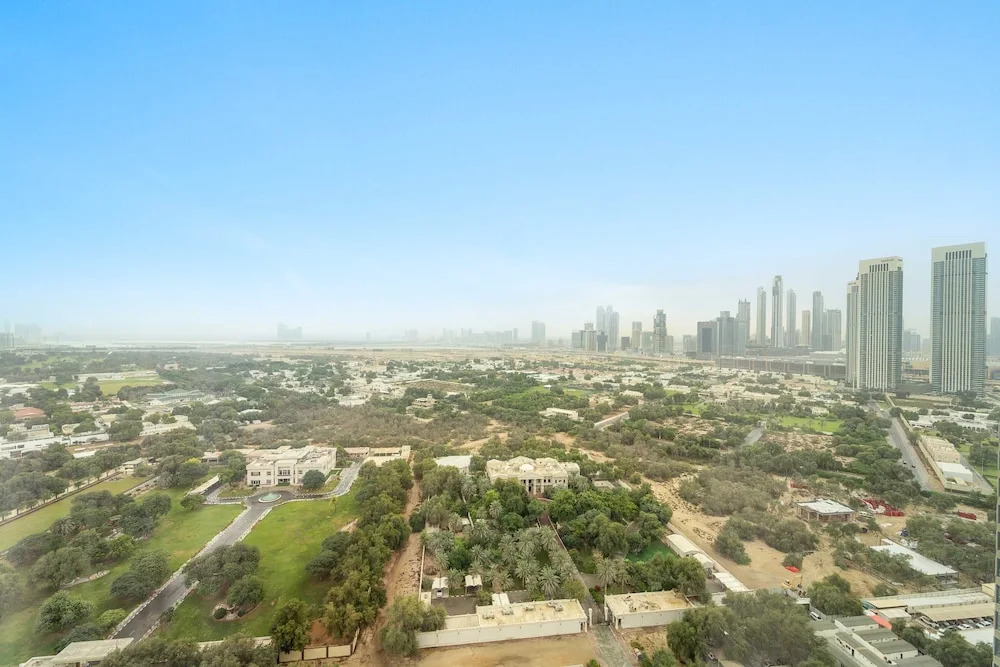 Silkhaus 2bdr Heart of Difc in Sky Gardens