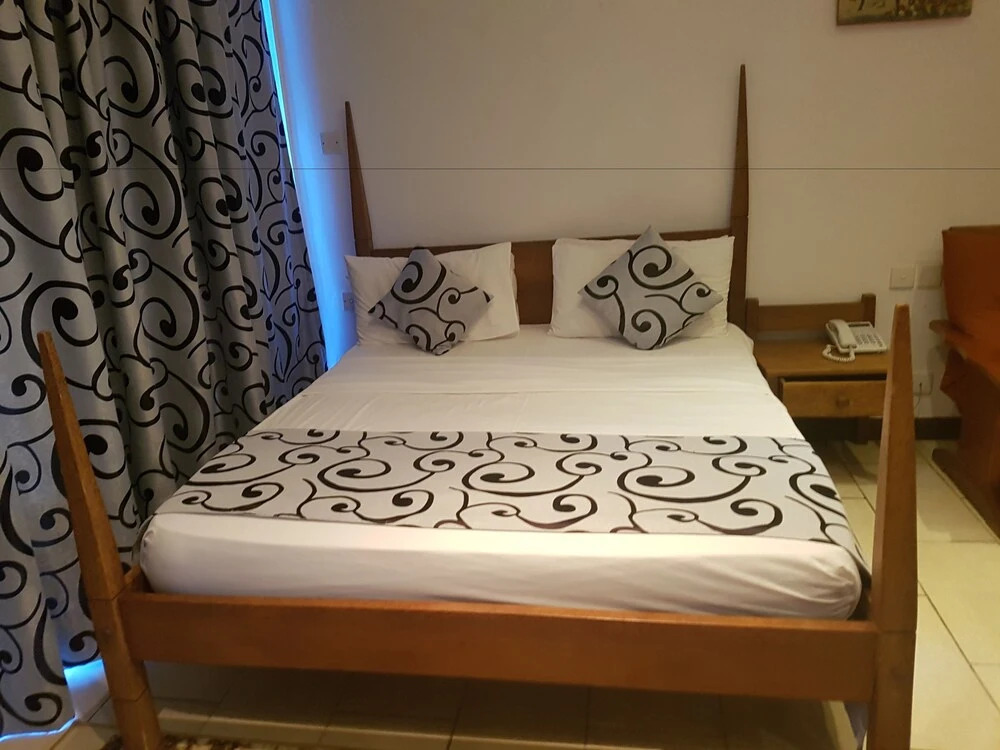 Modern Beachfront Studio Apartment B44