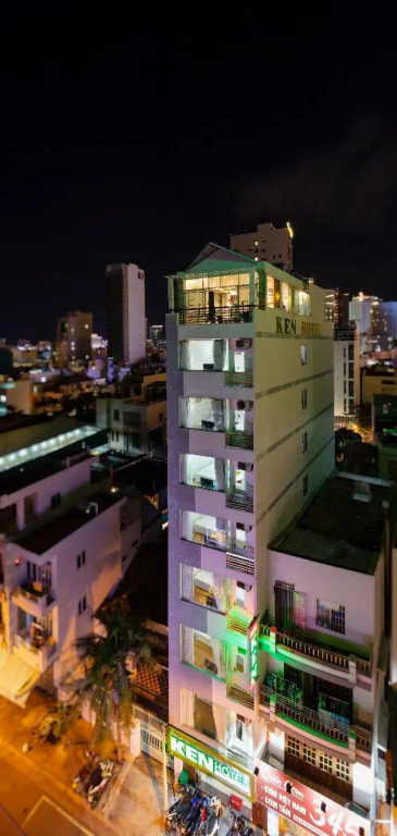 Ken Hotel
