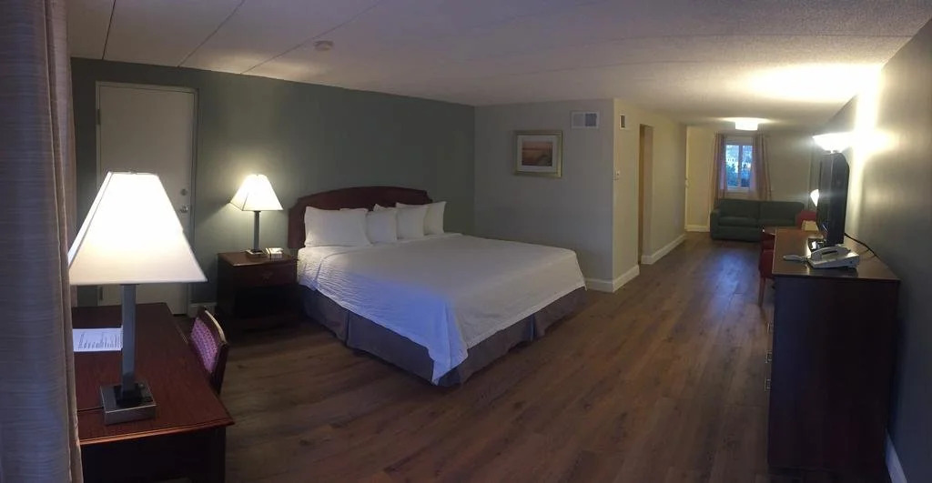 Hyannis Inn