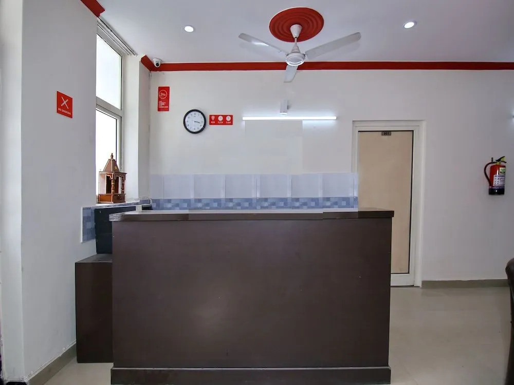 OYO 13051 Shanti Villa