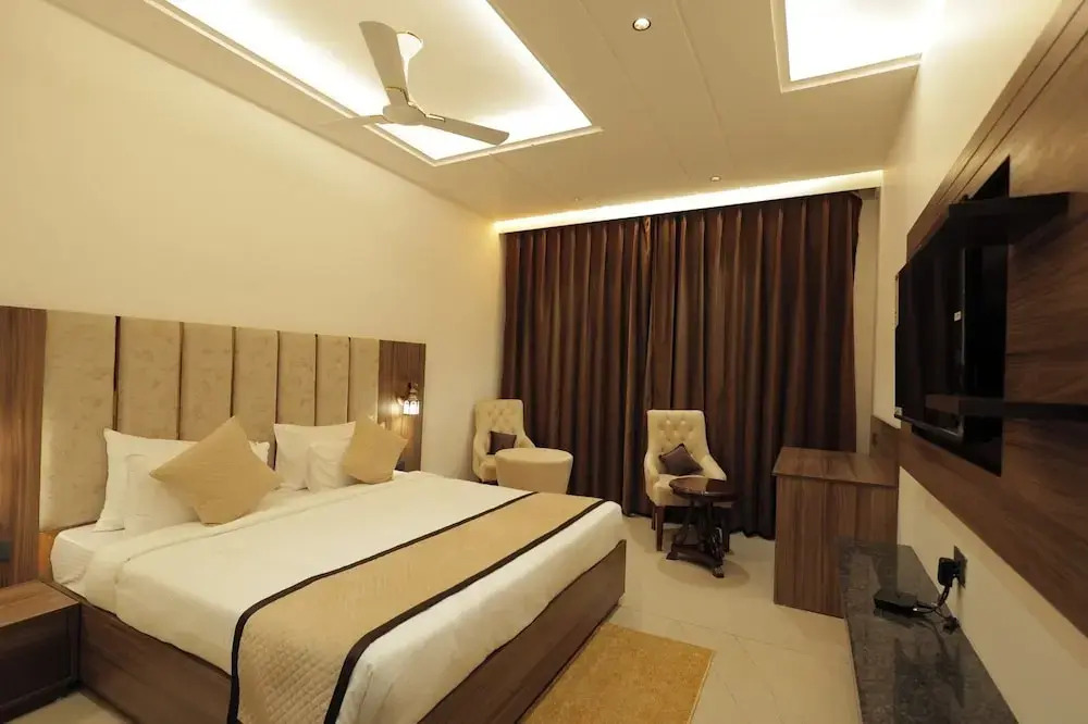 SNJ Taj Grand