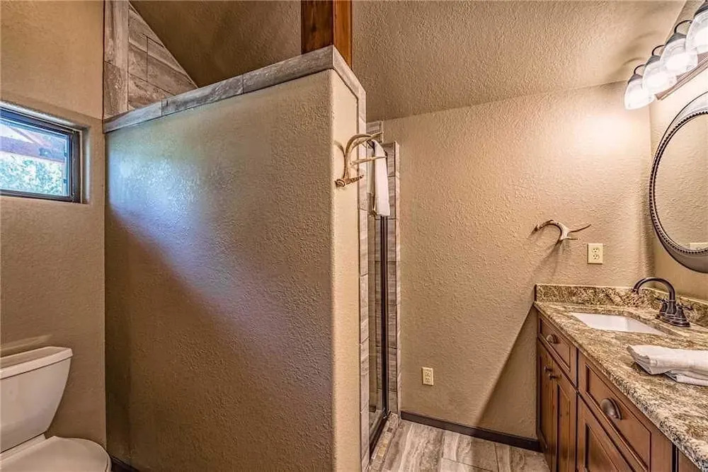 Altitude Adjustment - Three Bedroom Cabin