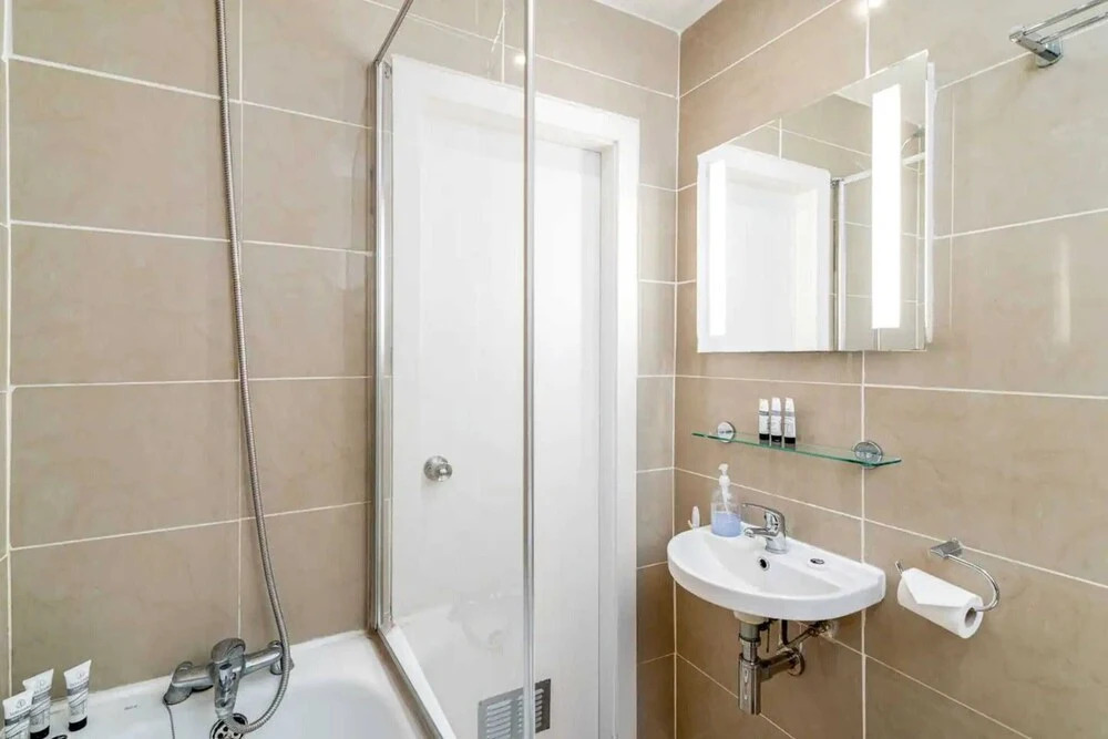 Stunning Art-deco Style 2 Bedroom Apartment in Fitzrovia