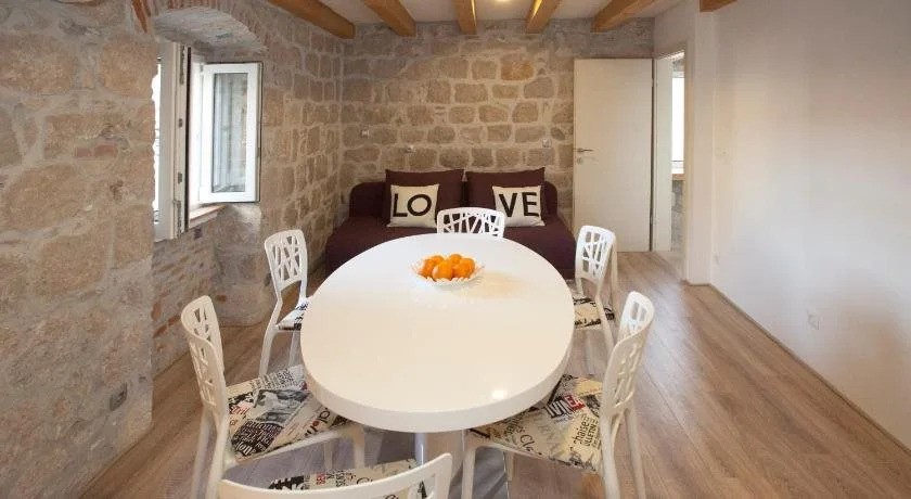 Veli Varos Apartments
