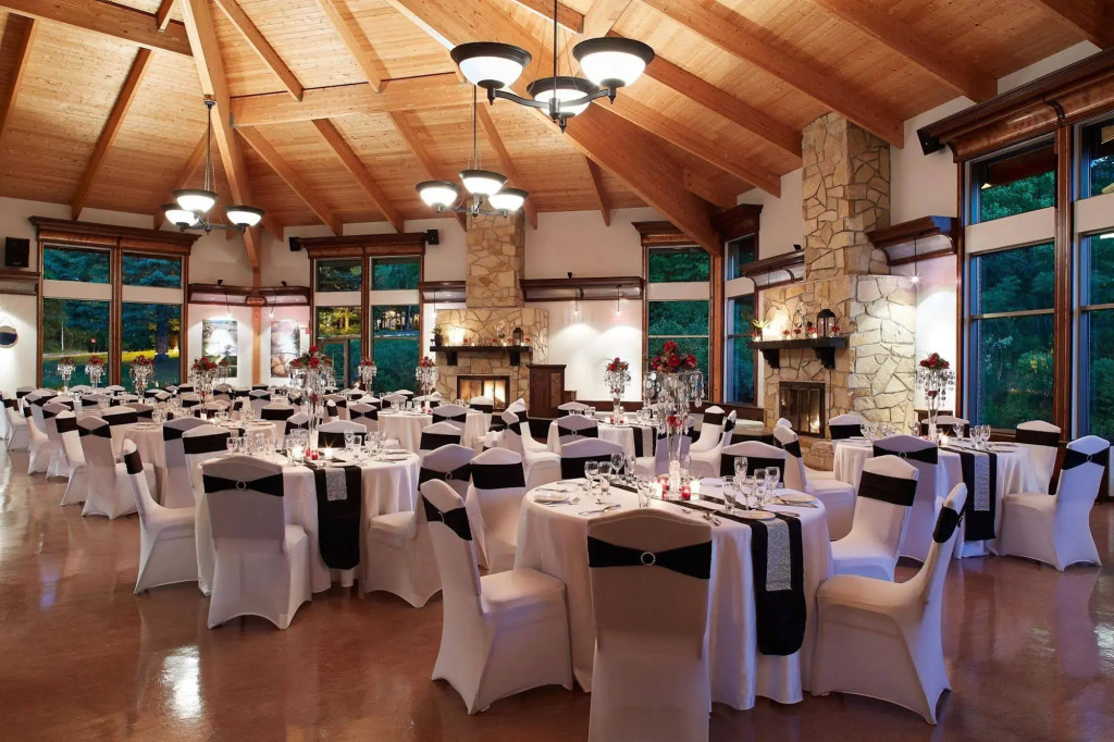 Auberge du Lac-à-lEau-Claire