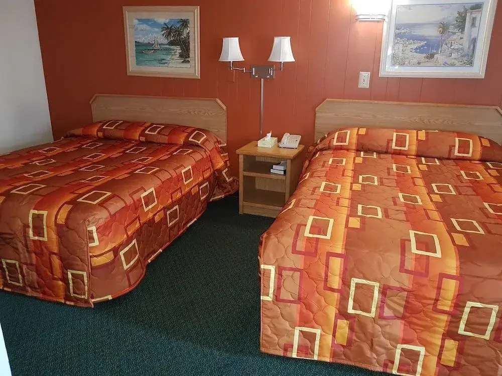 Town Chalet Motel