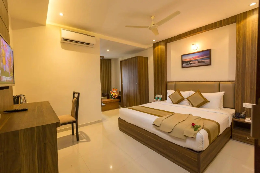 Grand Plaza Suites