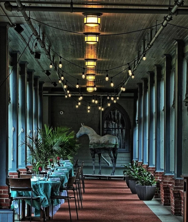 Roycroft Inn