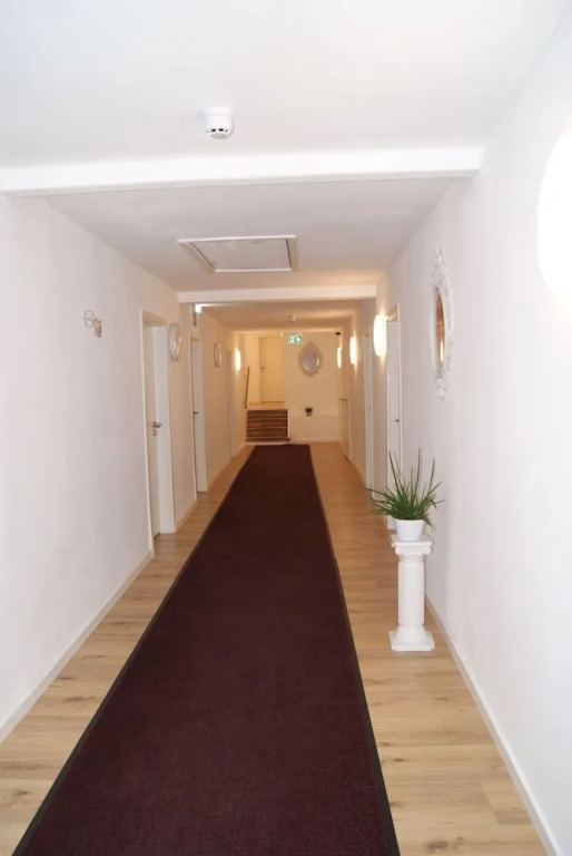 SILONCE Hotels & Restaurant