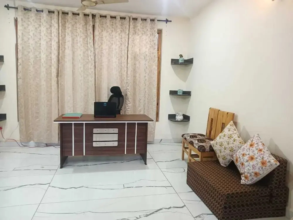 Heaven Inn Manali