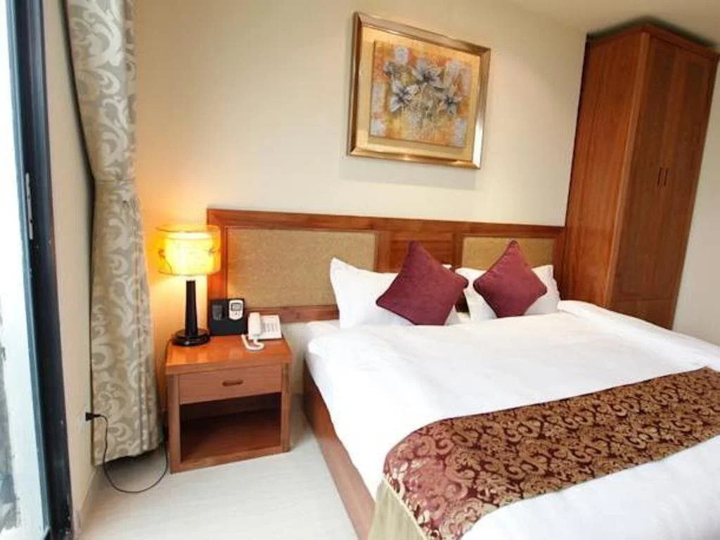 Hanoi B Hotel & Travel - 5 mins Hoan Kiem lake