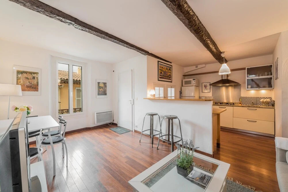 Charliz Apartment 2 - Near Palace of Festivals and Conferences