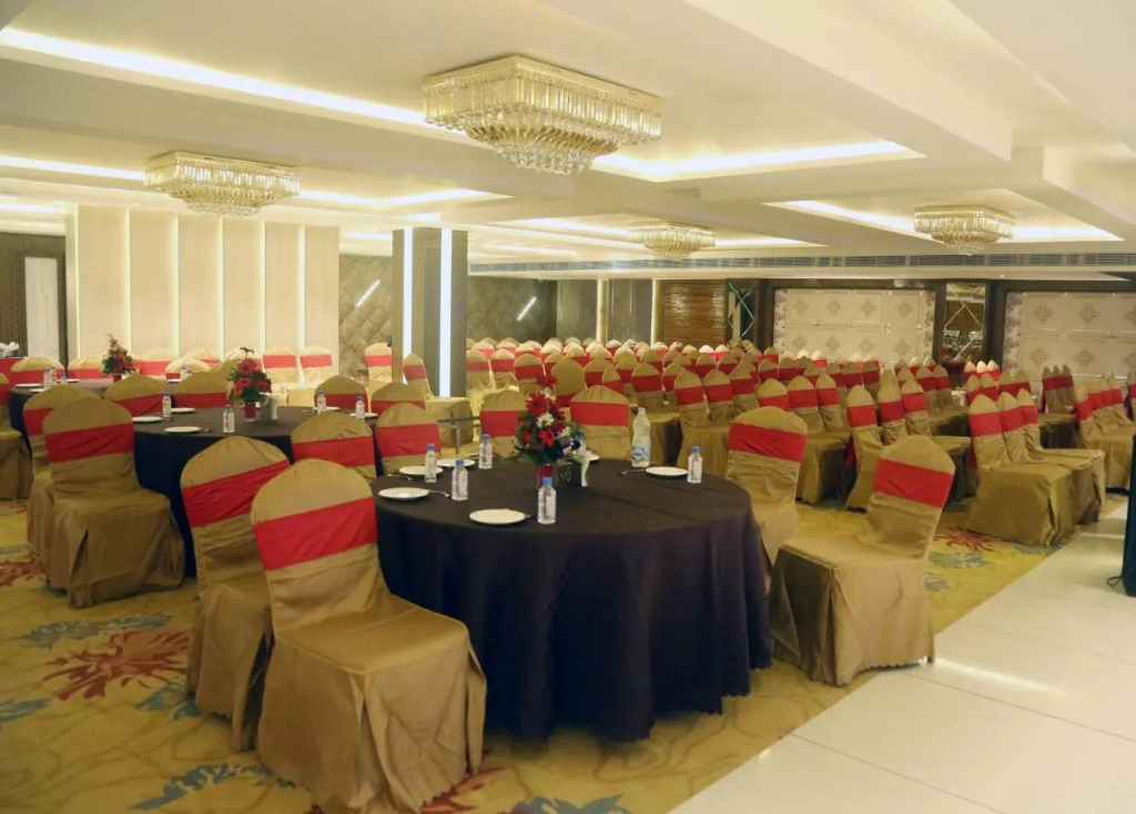 OM Clarks Inn Raebareli