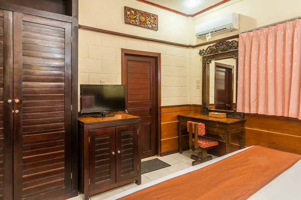 ZenRooms Kuta Dewi Sartika