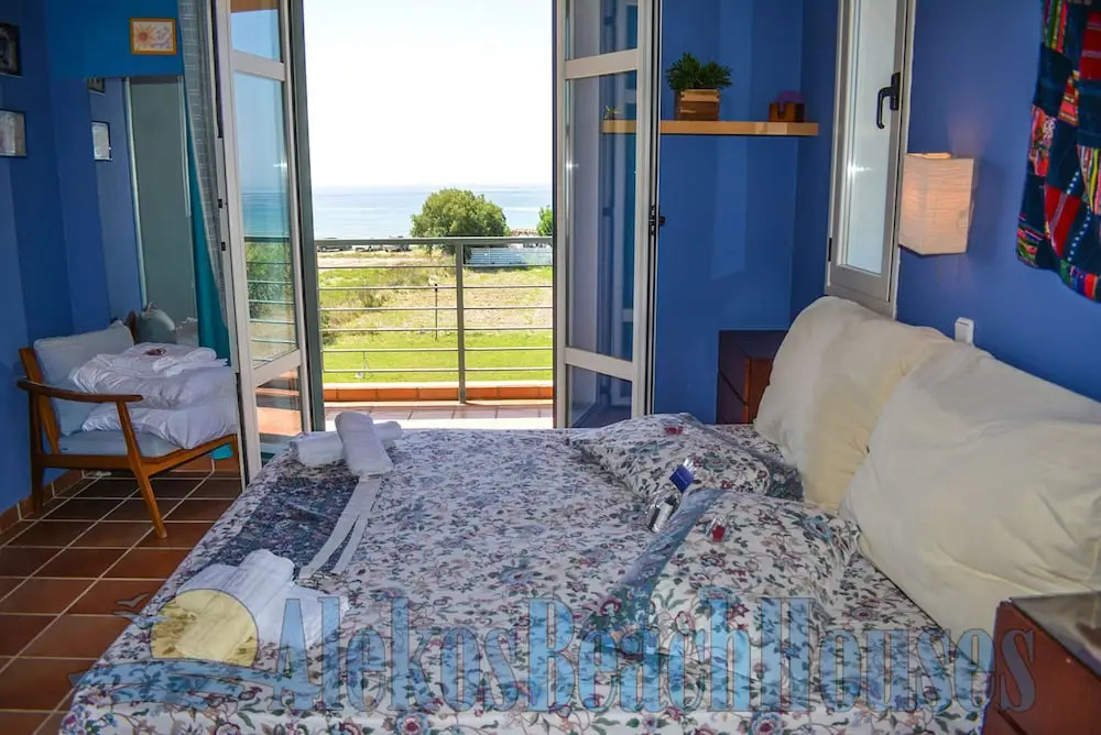 Alekos Beach Houses-Sundance Beach Resort