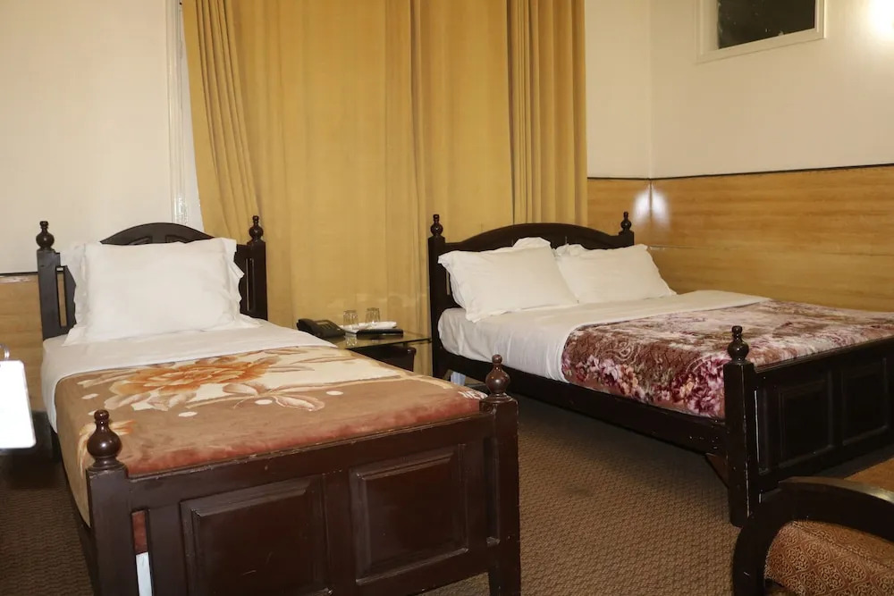Grand Continental Hotel Gilgit