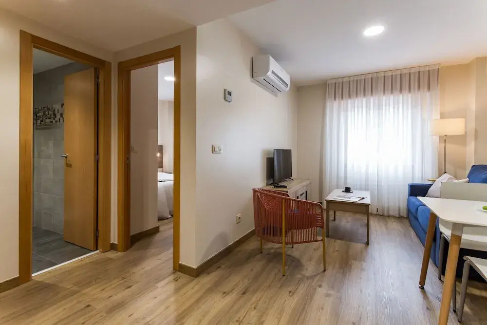 Vigo Bay Apartments by Olala Homes