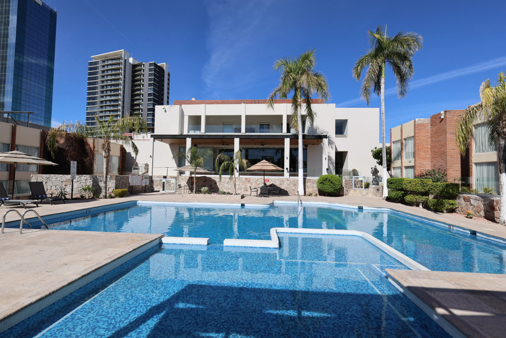 voco Hermosillo by IHG
