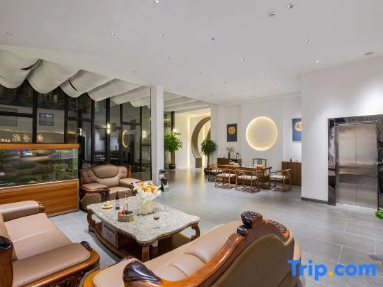 No.1 Art Hotel
