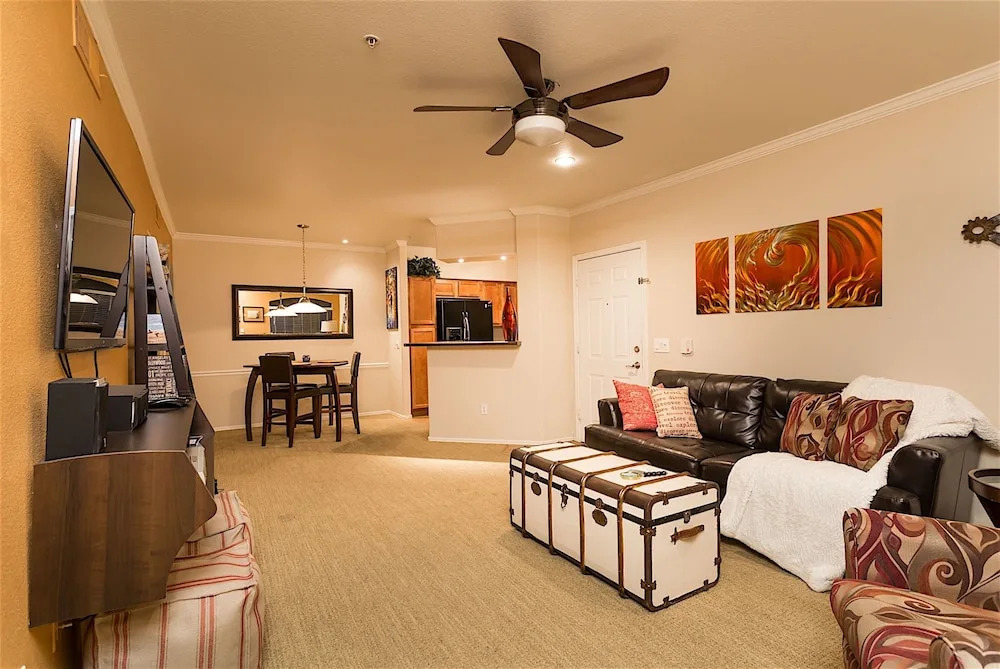 Restful 1 BR by Casago