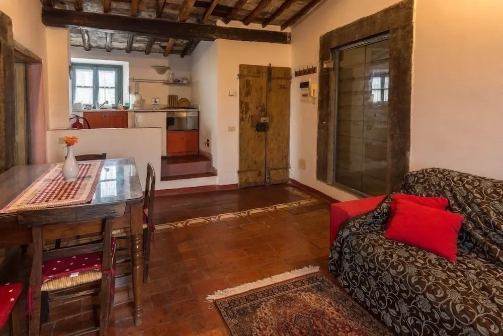 Borgo Medievale di Poggio Alla Pieve Relais, Food & Art