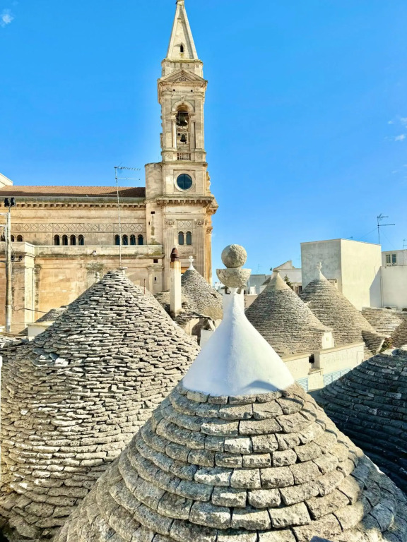 Trulli Moon