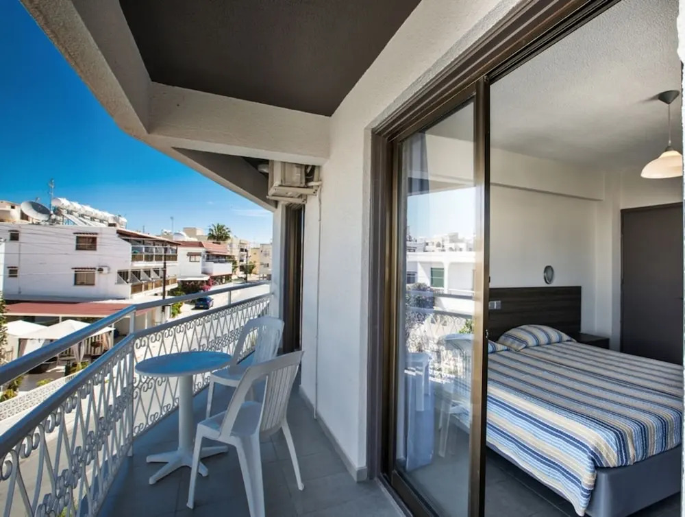 Beautiful Apartment With Communal Pool, Ayia Napa Apartment 1328