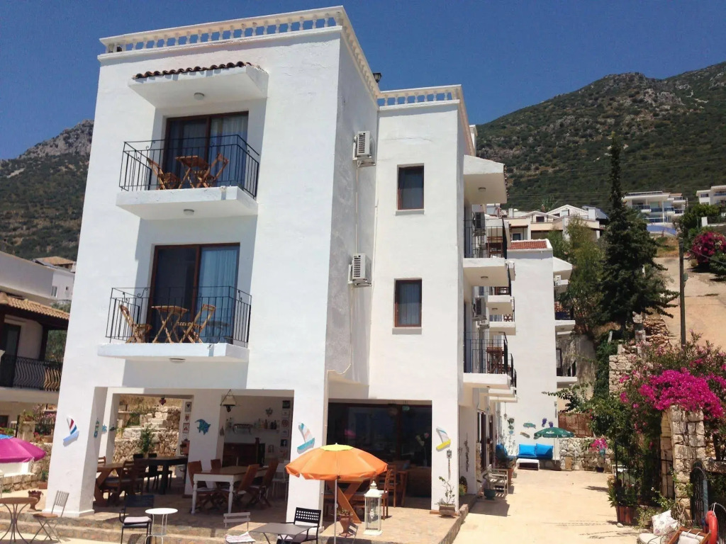 Lavenders Lodge Hotel