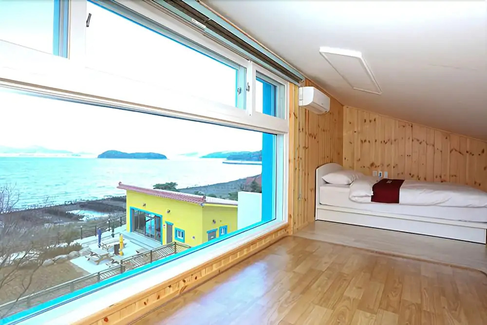 Yeosu Pierre Mont Pension