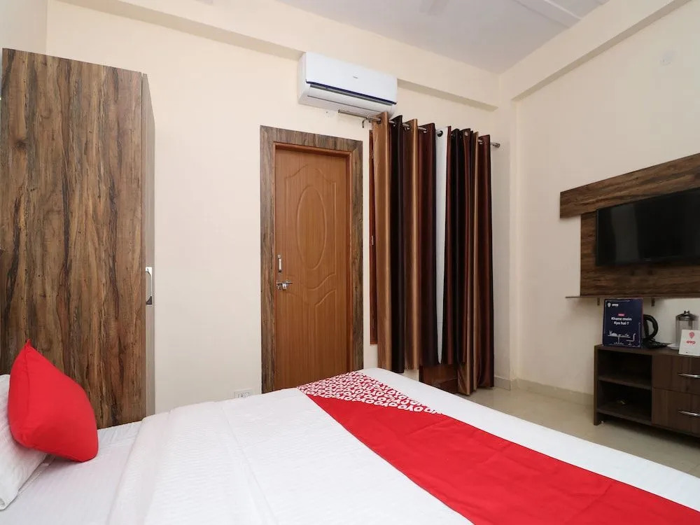 OYO 14251 Green View Doon