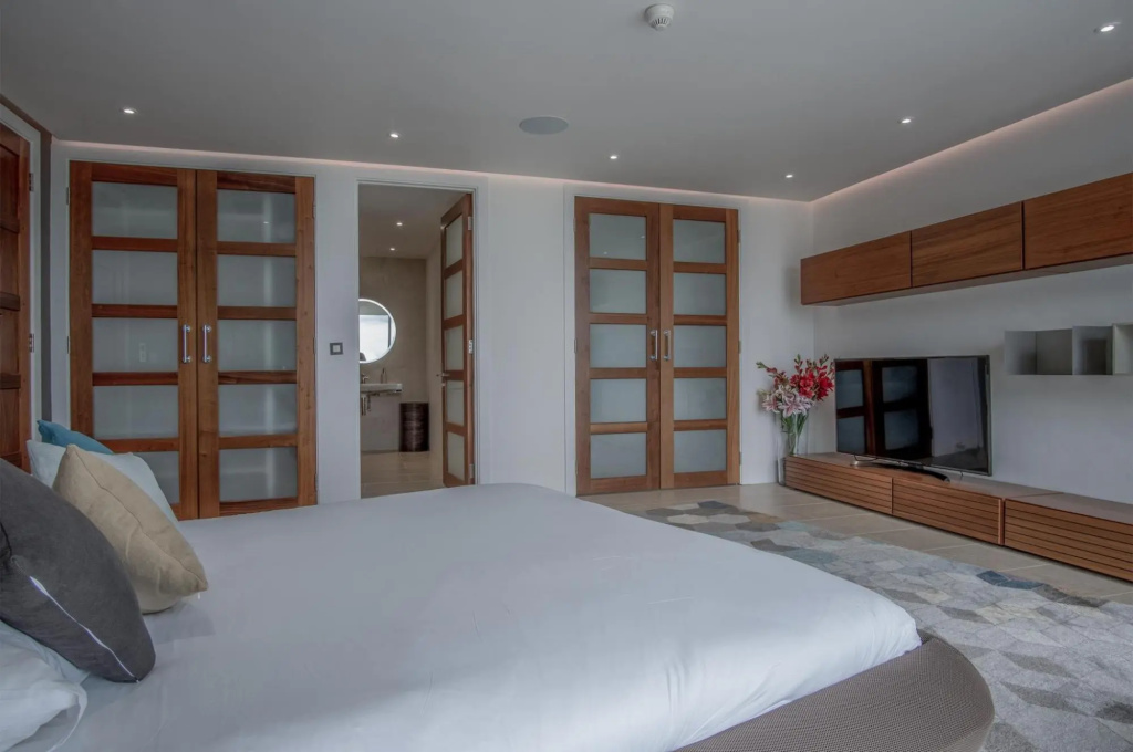 Bryn House - Luxurious 5 Bedroom Holiday Home - Penmaen