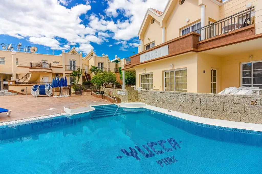 Yucca Park, Lovely, quiet, 2 bedroom, 70m2, ocean pool view!