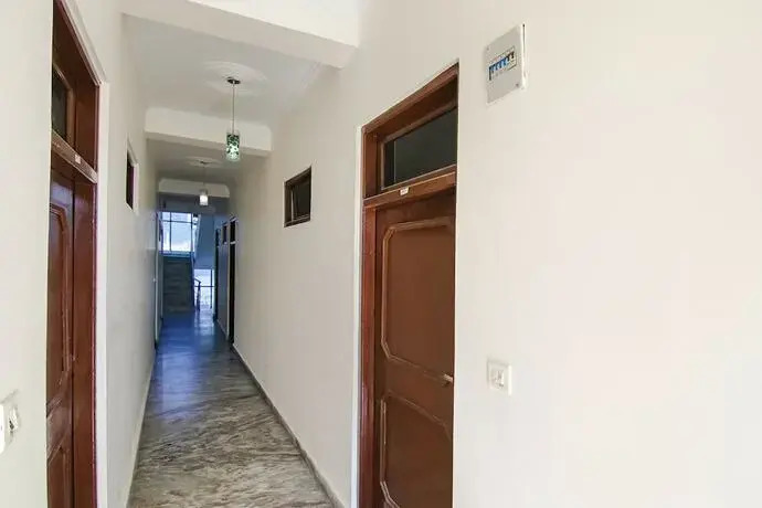 FabHotel Baragarh Regency