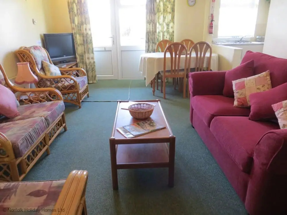 Midway Apartment, Close to Beach