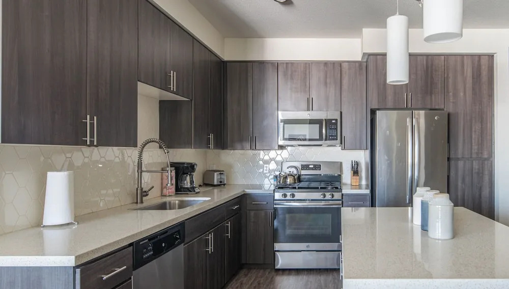 WanderJaunt Luxe Central Phoenix Apts