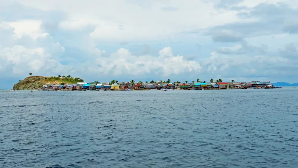 Nyaman Boat