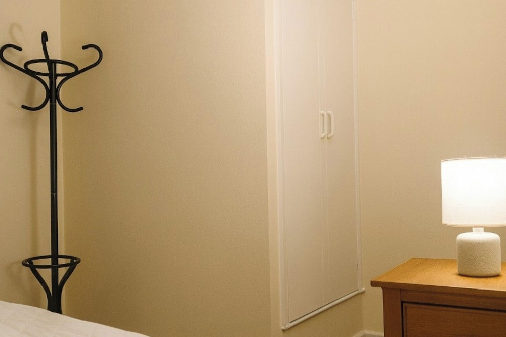 Rochdale Retreat - Cozy Apartment Stay