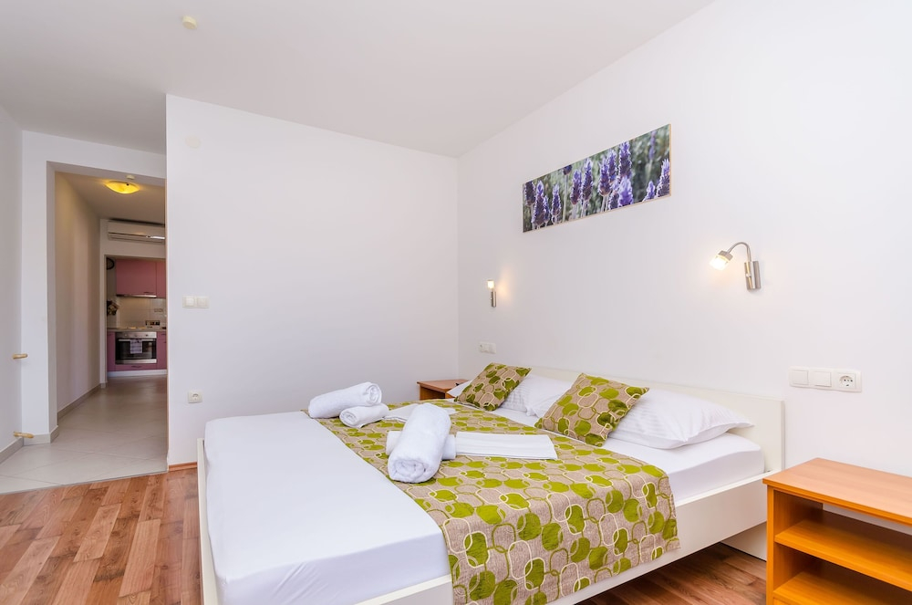 Apartments Juka