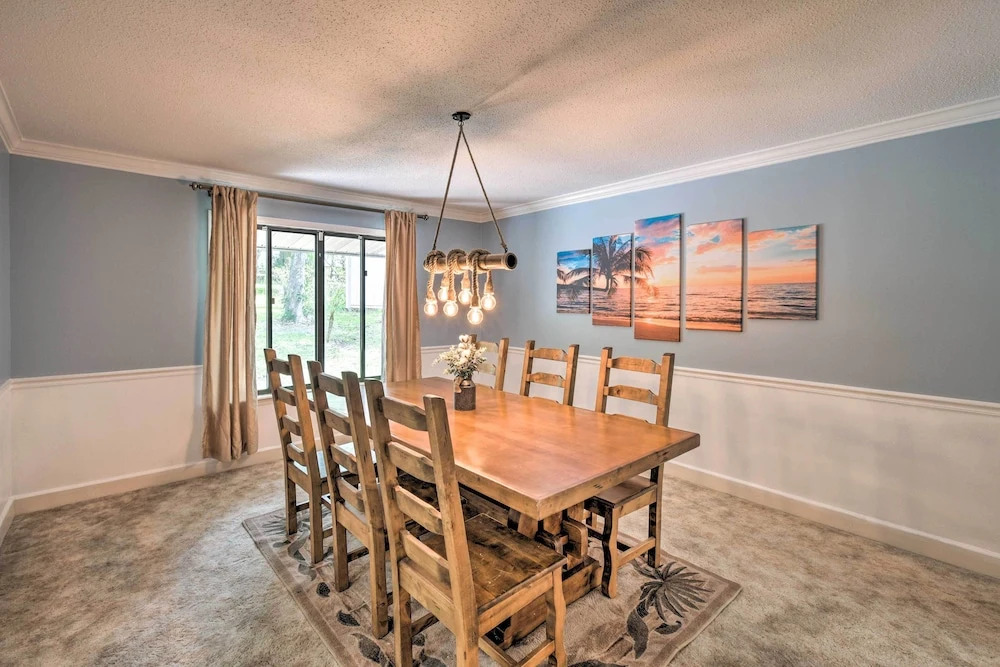 Jacksonville Home on 1 Acre ~ 6 Mi to Beach!