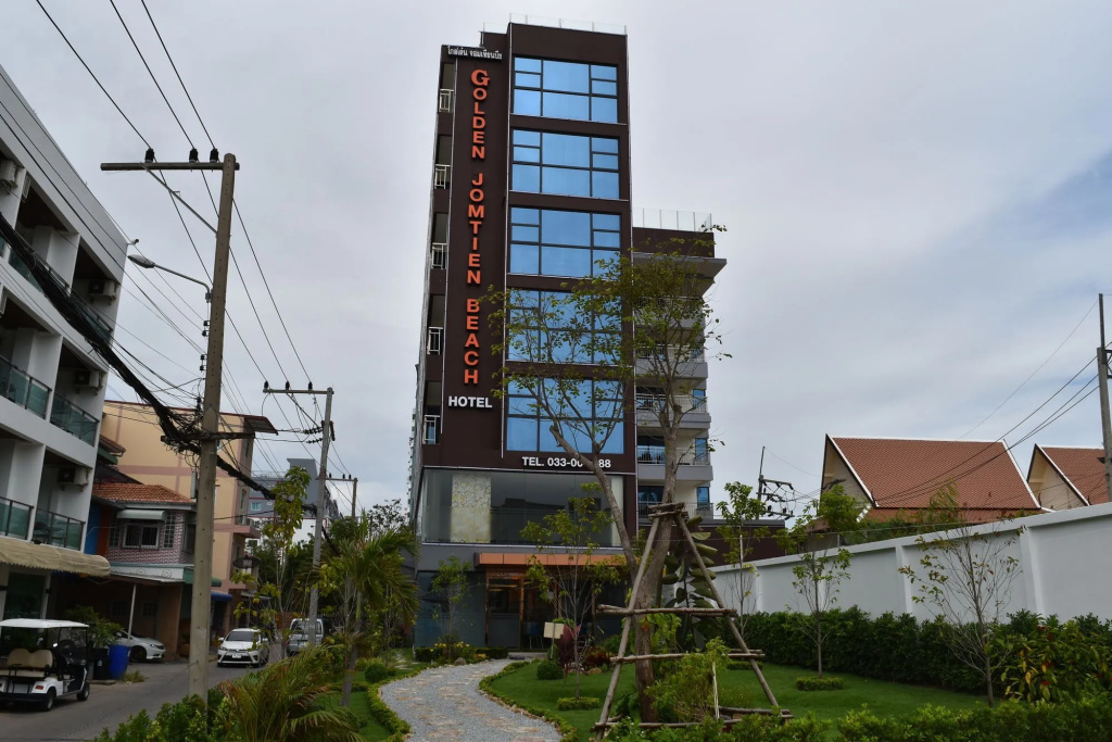 Golden Jomtien Beach Hotel