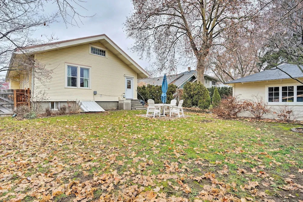 Peaceful Wine Country Getaway - Walk to Downtown!