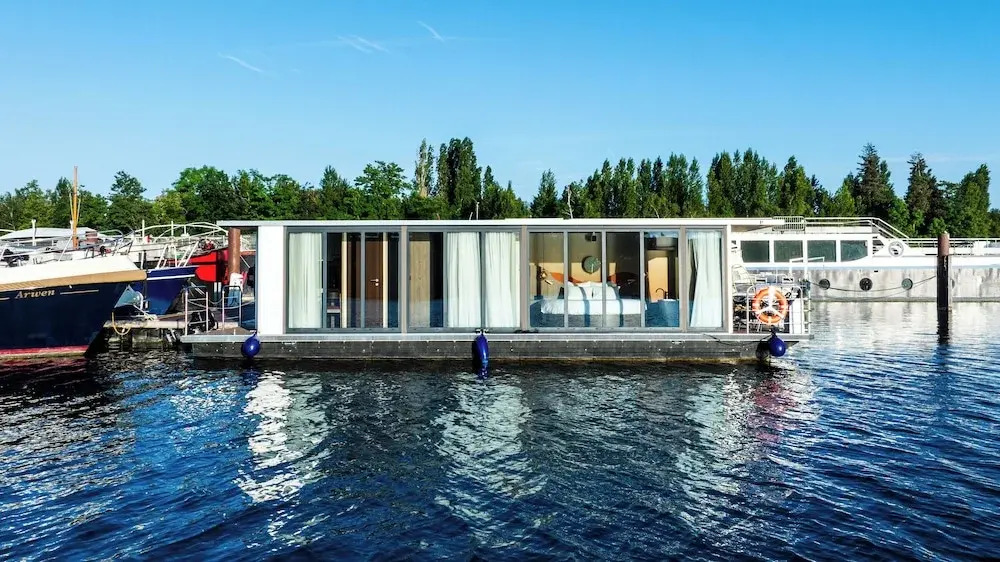 LEscale Royale Saint-Martin-la-Garenne Port Ilon - Seine - Giverny
